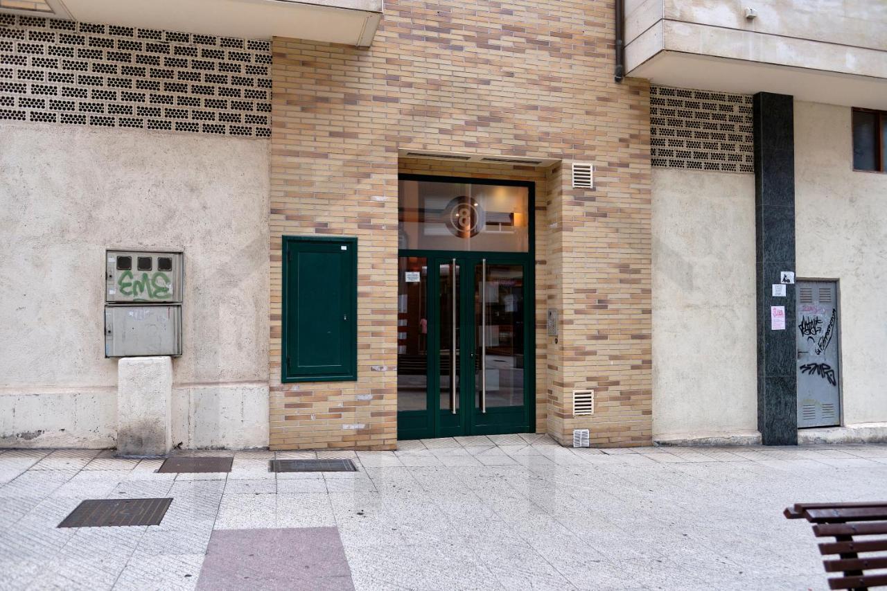 Apartamento Candelaria - Lujo A Un Paso Del Centro Овиедо Екстериор снимка